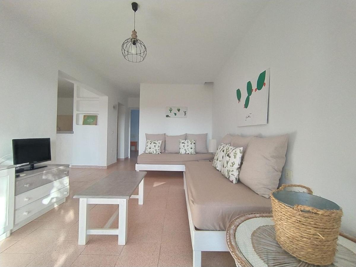 Viviendas Ferrer-Es Mal Pas Apartment San Francisco Javier Exterior photo